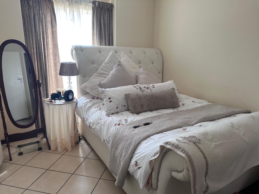 To Let 3 Bedroom Property for Rent in Karenpark Gauteng