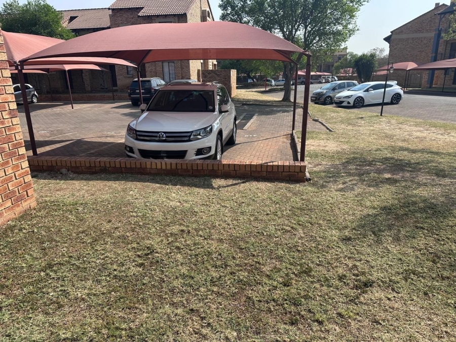 To Let 3 Bedroom Property for Rent in Karenpark Gauteng