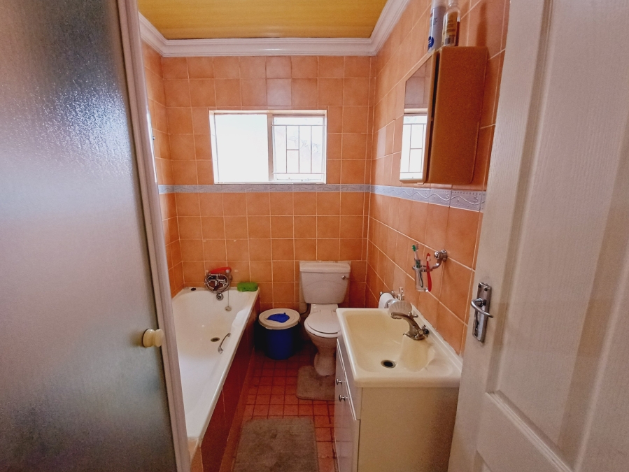 2 Bedroom Property for Sale in Erasmuskloof Gauteng