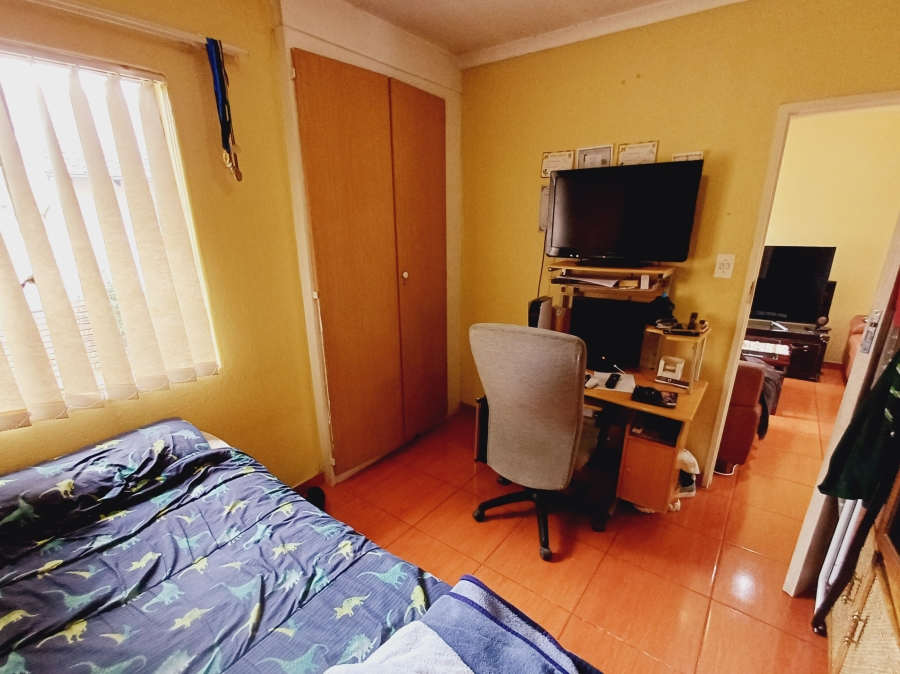 2 Bedroom Property for Sale in Erasmuskloof Gauteng