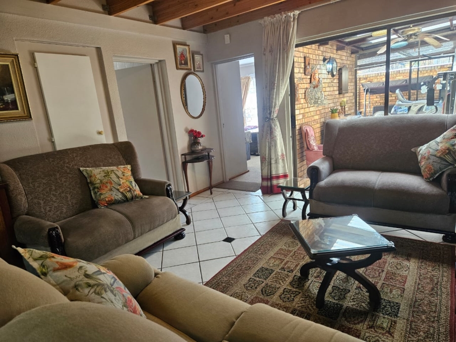 3 Bedroom Property for Sale in Allens Nek Gauteng