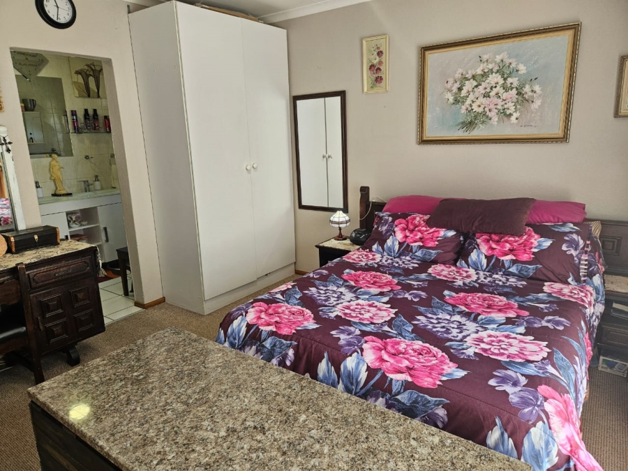 3 Bedroom Property for Sale in Allens Nek Gauteng