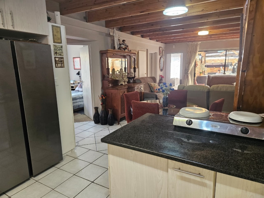 3 Bedroom Property for Sale in Allens Nek Gauteng