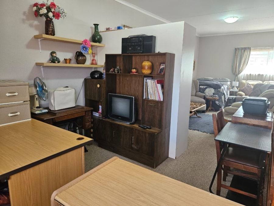 3 Bedroom Property for Sale in Allens Nek Gauteng