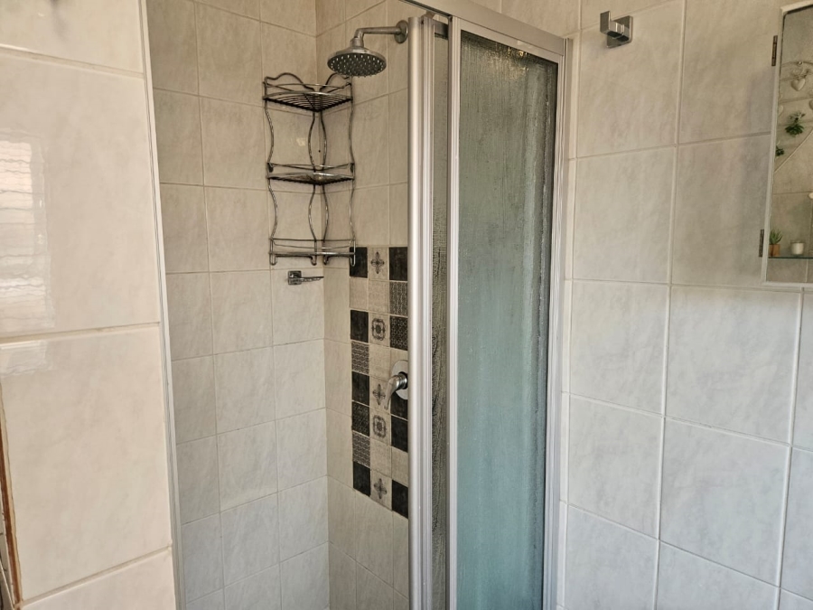 3 Bedroom Property for Sale in Allens Nek Gauteng