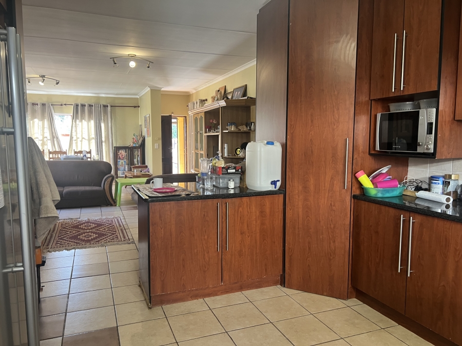 3 Bedroom Property for Sale in Constantia Park Gauteng