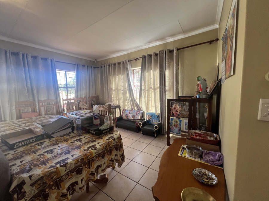 3 Bedroom Property for Sale in Constantia Park Gauteng
