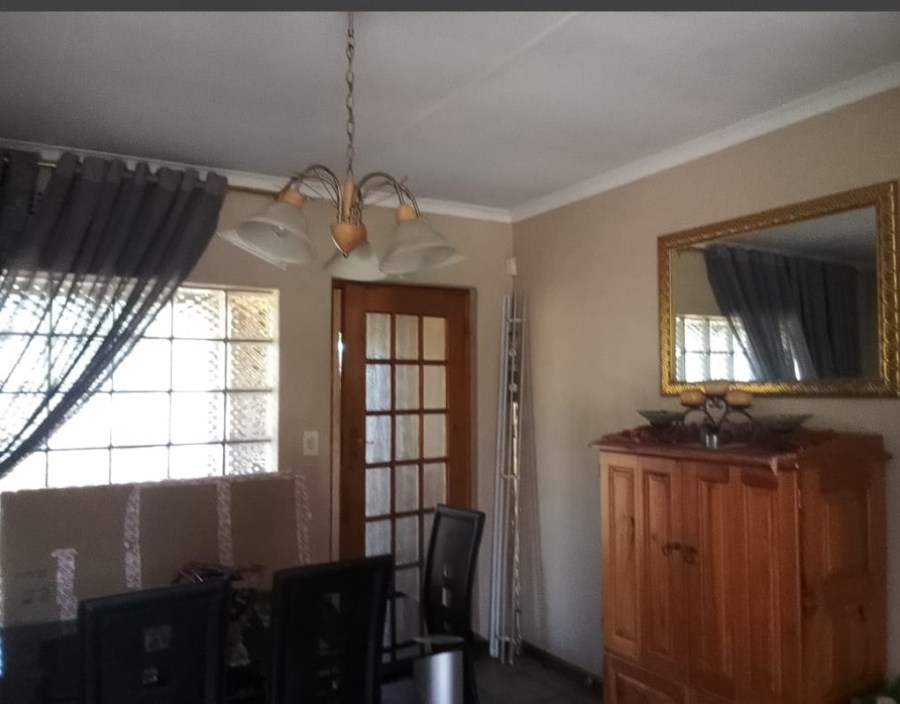 To Let 3 Bedroom Property for Rent in Brackenhurst Gauteng