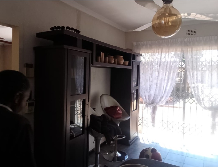 To Let 3 Bedroom Property for Rent in Brackenhurst Gauteng