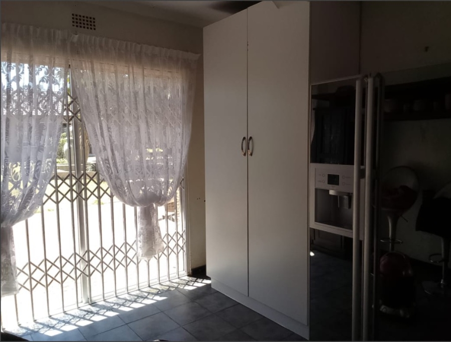 To Let 3 Bedroom Property for Rent in Brackenhurst Gauteng
