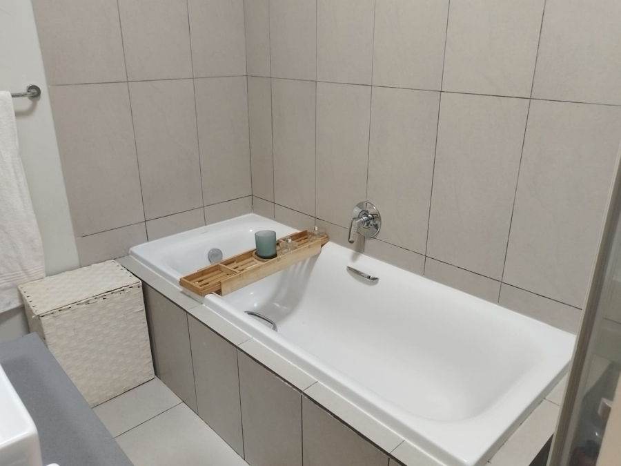2 Bedroom Property for Sale in North Riding AH Gauteng