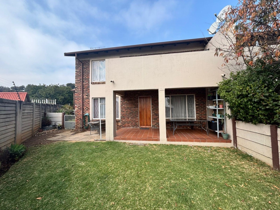 2 Bedroom Property for Sale in Eden Glen Gauteng