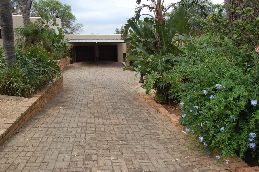 3 Bedroom Property for Sale in Noordheuwel Gauteng