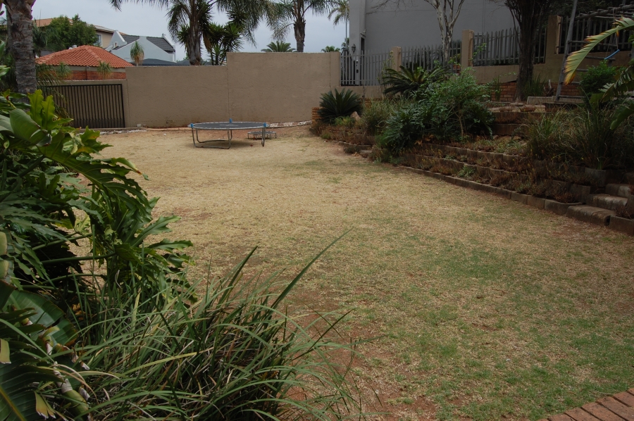 3 Bedroom Property for Sale in Noordheuwel Gauteng