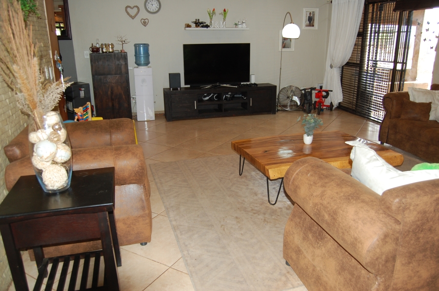 3 Bedroom Property for Sale in Noordheuwel Gauteng
