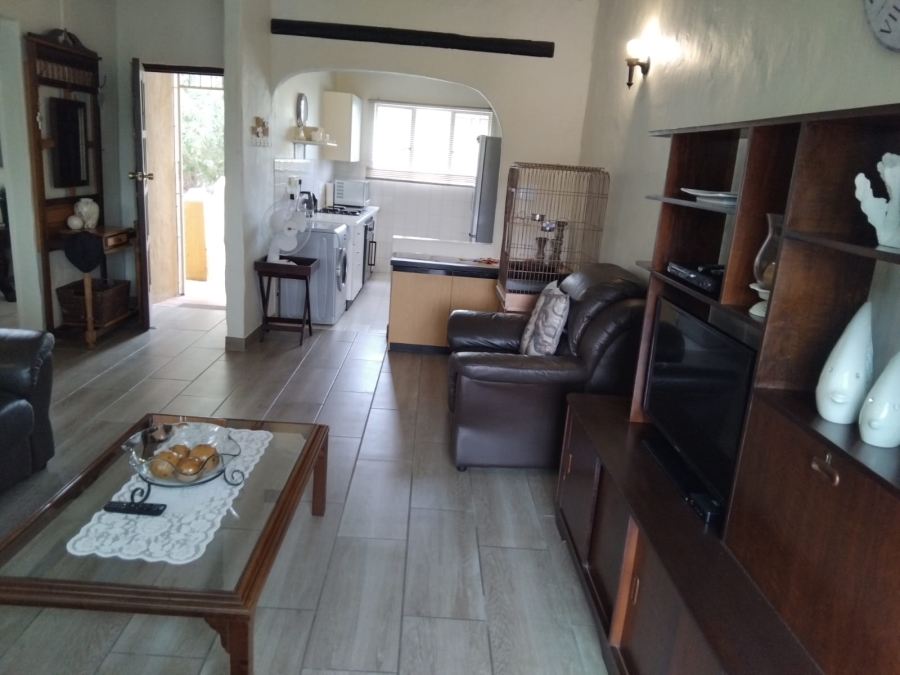 2 Bedroom Property for Sale in Roodekrans Gauteng