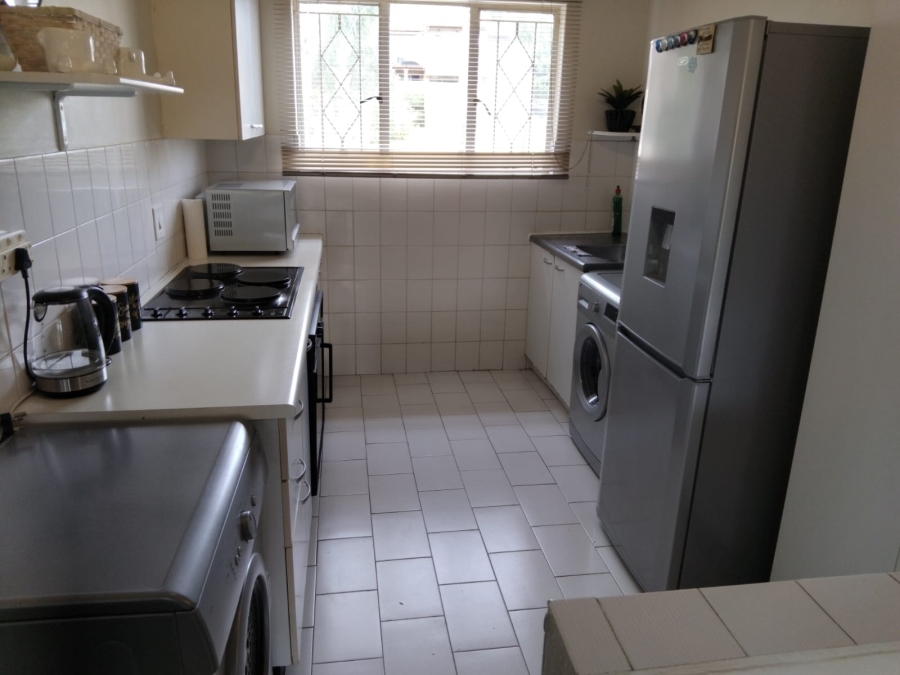 2 Bedroom Property for Sale in Roodekrans Gauteng