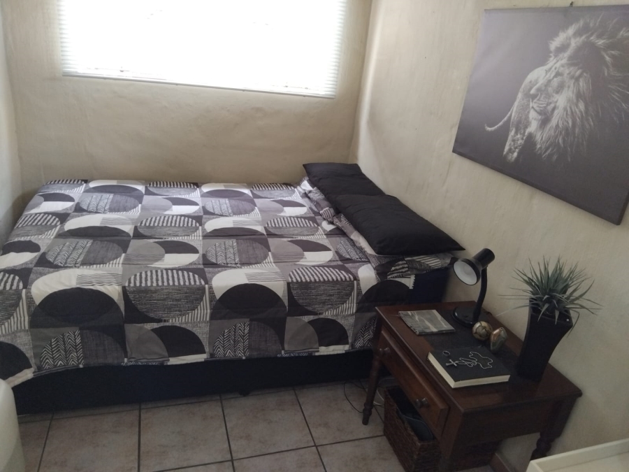 2 Bedroom Property for Sale in Roodekrans Gauteng