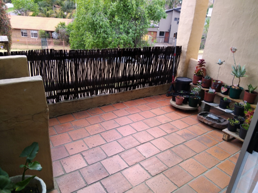 2 Bedroom Property for Sale in Roodekrans Gauteng