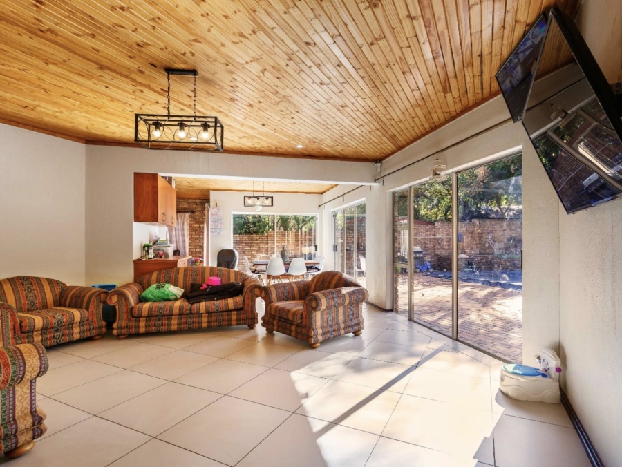 4 Bedroom Property for Sale in Moreleta Park Gauteng