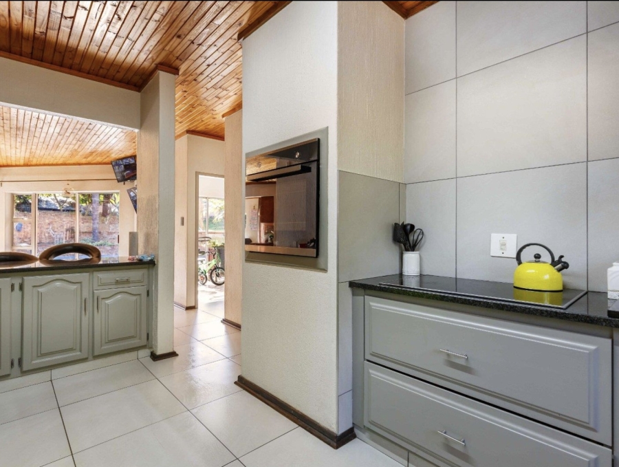 4 Bedroom Property for Sale in Moreleta Park Gauteng