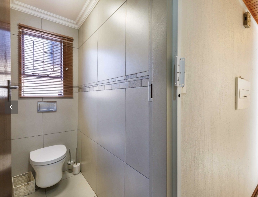 4 Bedroom Property for Sale in Moreleta Park Gauteng