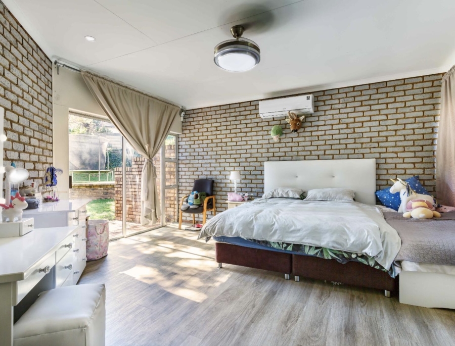 4 Bedroom Property for Sale in Moreleta Park Gauteng