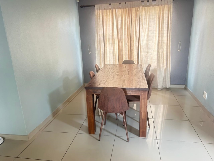 To Let 2 Bedroom Property for Rent in North Riding Gauteng