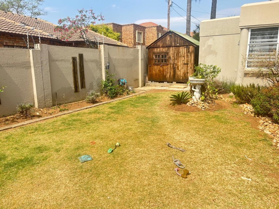 To Let 2 Bedroom Property for Rent in North Riding Gauteng