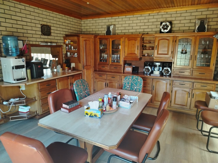 5 Bedroom Property for Sale in Kenleaf Gauteng