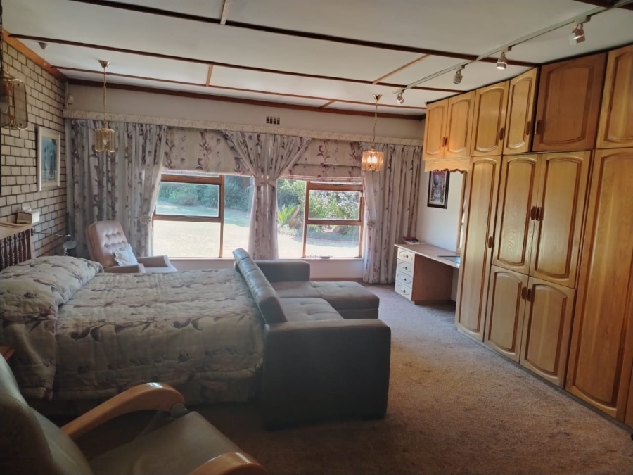 5 Bedroom Property for Sale in Kenleaf Gauteng