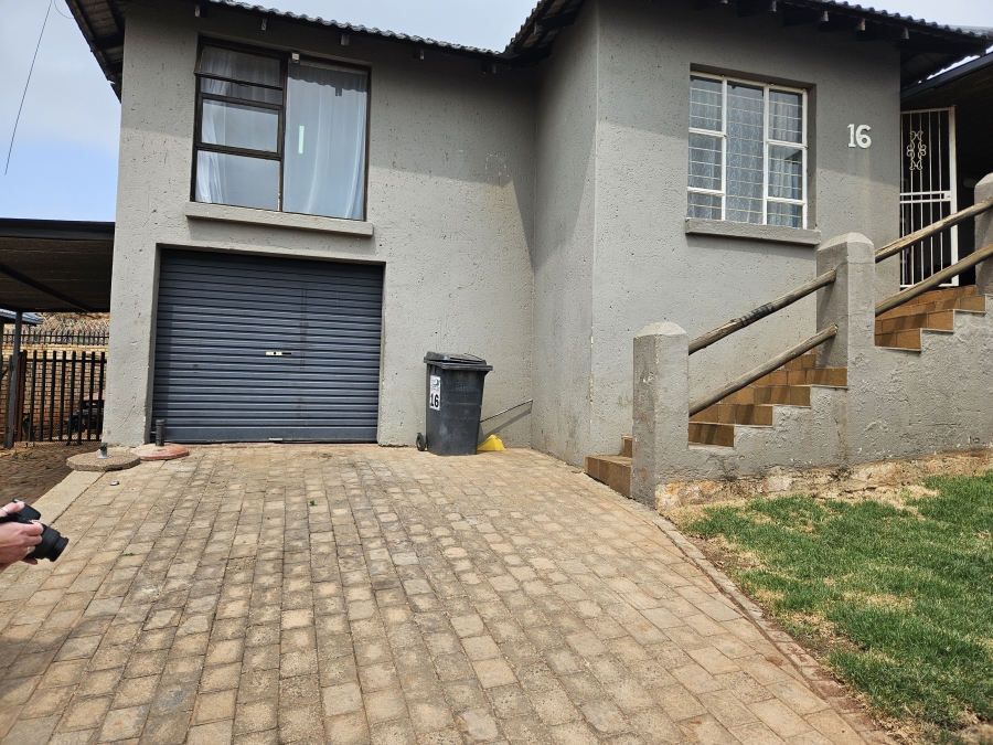 3 Bedroom Property for Sale in Noordheuwel Gauteng