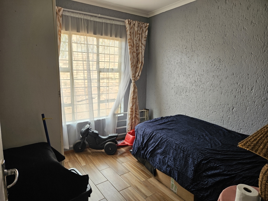 3 Bedroom Property for Sale in Noordheuwel Gauteng