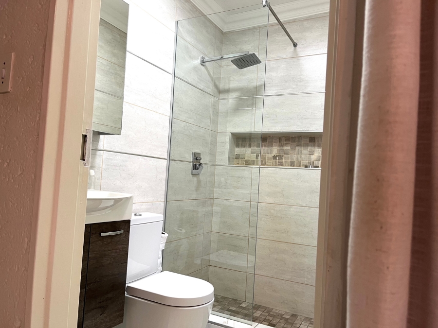 To Let 2 Bedroom Property for Rent in Morningside Gauteng