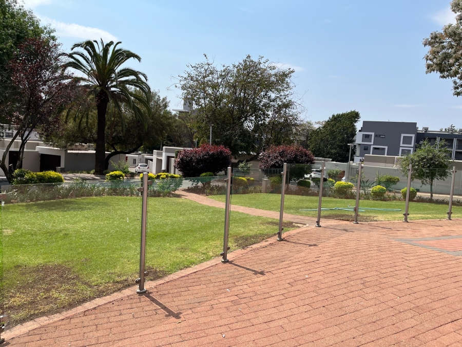 To Let 2 Bedroom Property for Rent in Morningside Gauteng