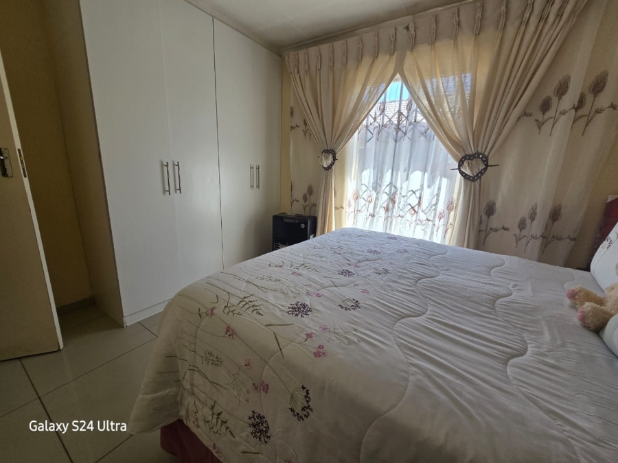 2 Bedroom Property for Sale in Windmill Park Gauteng