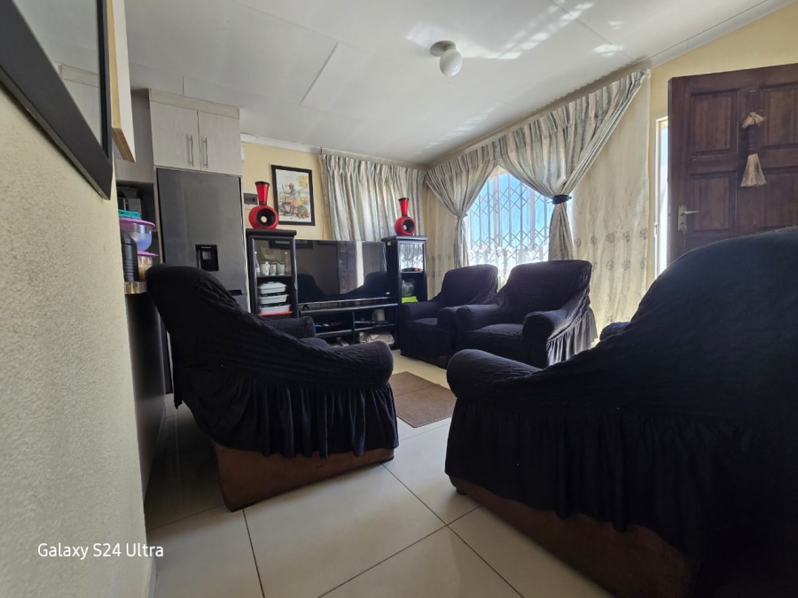 2 Bedroom Property for Sale in Windmill Park Gauteng