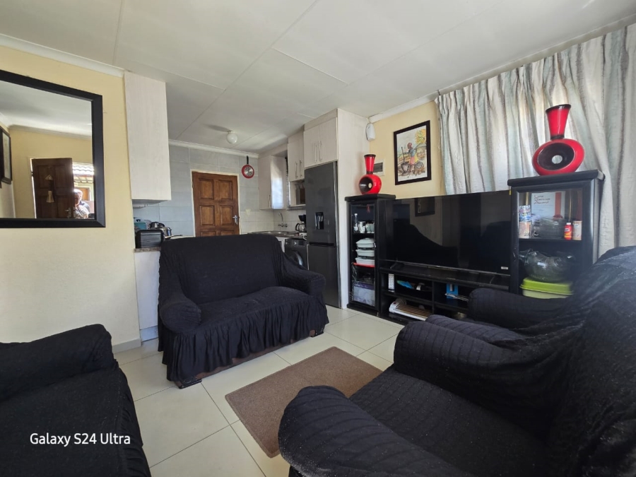 2 Bedroom Property for Sale in Windmill Park Gauteng