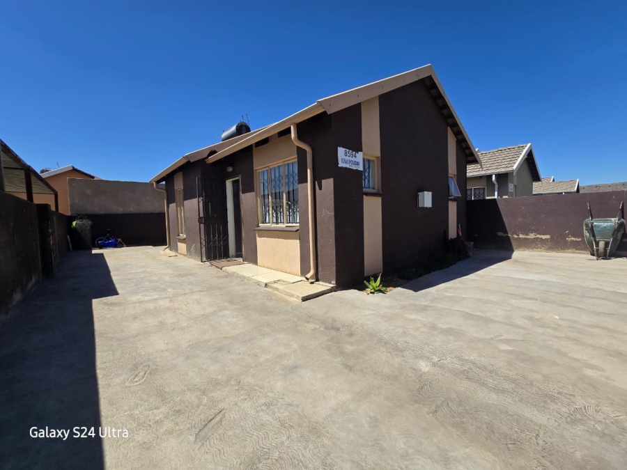 2 Bedroom Property for Sale in Windmill Park Gauteng