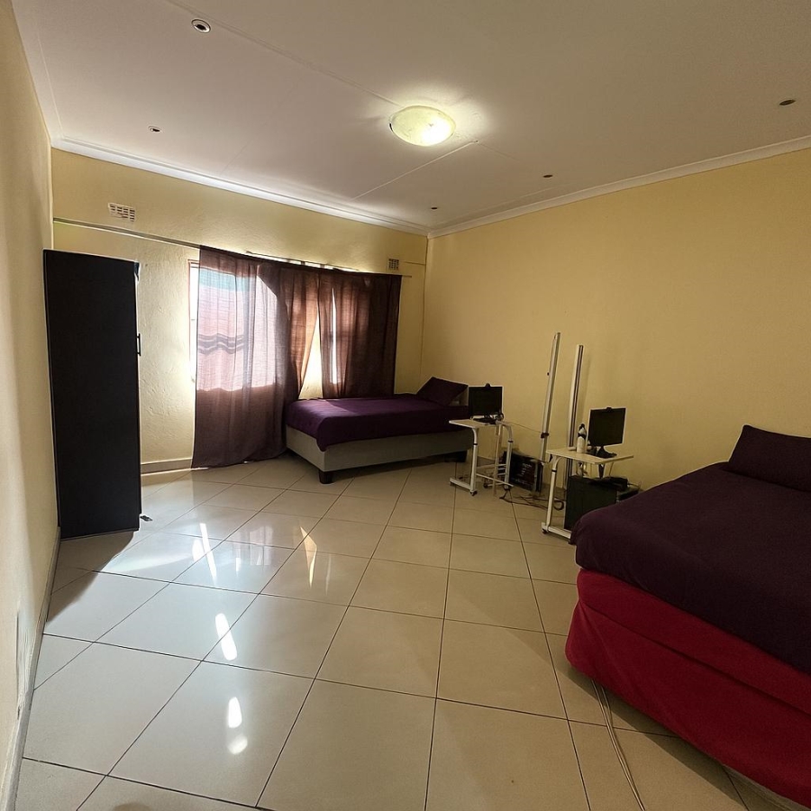 To Let 3 Bedroom Property for Rent in Rosettenville Gauteng