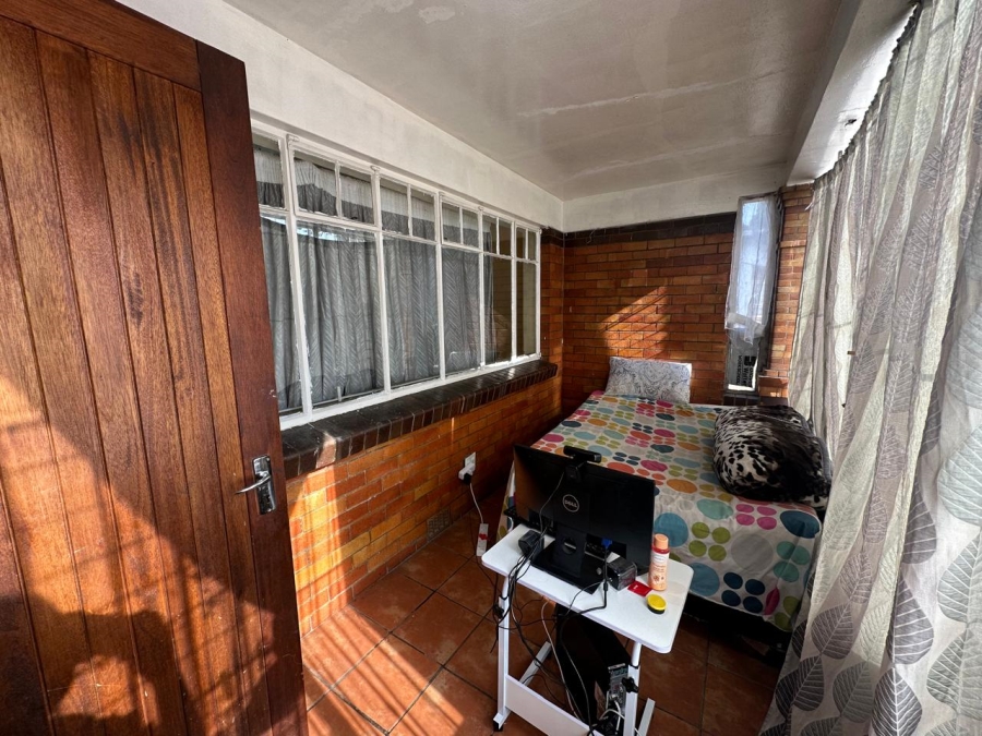 To Let 3 Bedroom Property for Rent in Rosettenville Gauteng