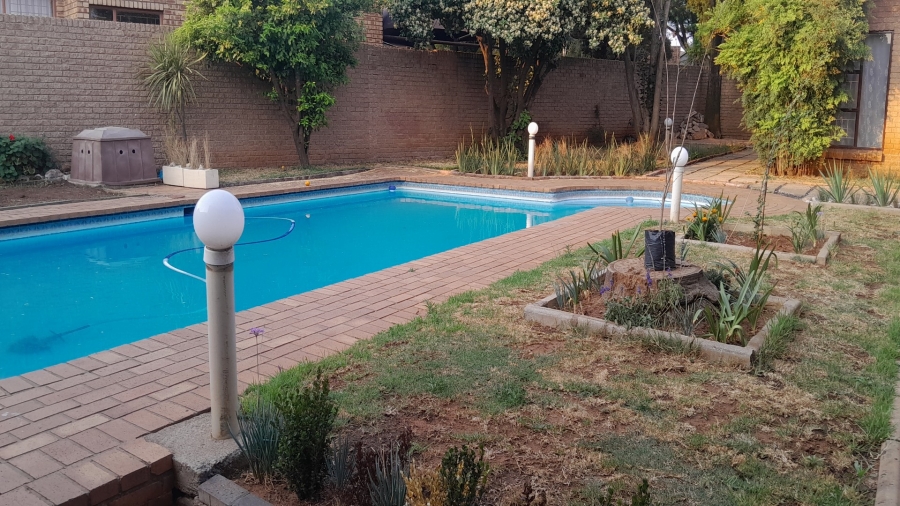 6 Bedroom Property for Sale in Vanderbijlpark SE Gauteng