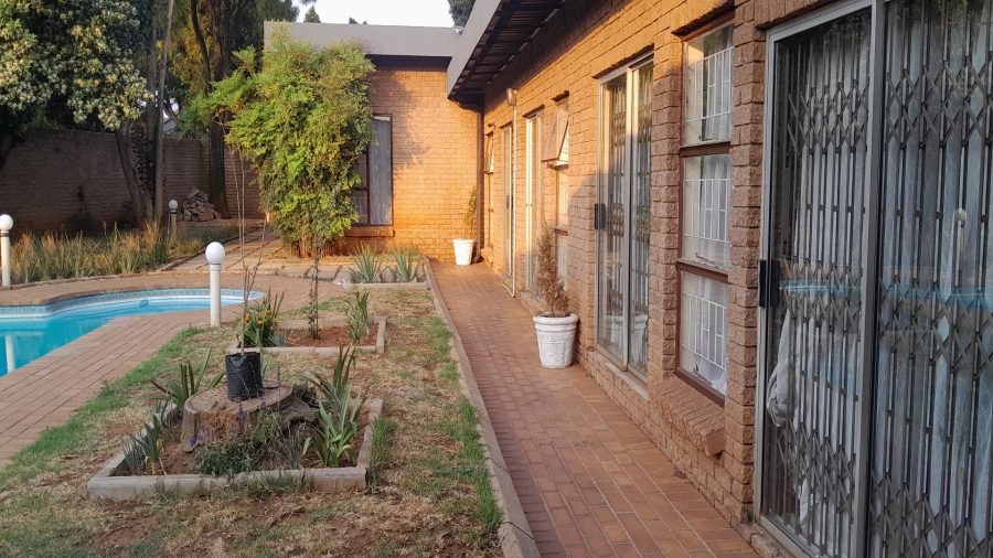 6 Bedroom Property for Sale in Vanderbijlpark SE Gauteng