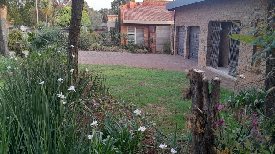 6 Bedroom Property for Sale in Vanderbijlpark SE Gauteng