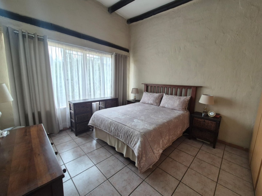 2 Bedroom Property for Sale in Roodekrans Gauteng
