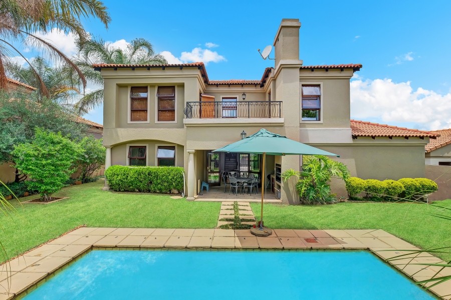 To Let 3 Bedroom Property for Rent in Douglasdale Gauteng
