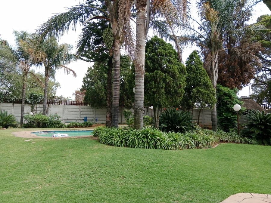 4 Bedroom Property for Sale in Brackenhurst Gauteng