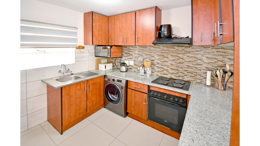 3 Bedroom Property for Sale in Vorna Valley Gauteng