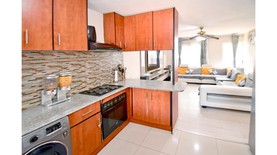 3 Bedroom Property for Sale in Vorna Valley Gauteng