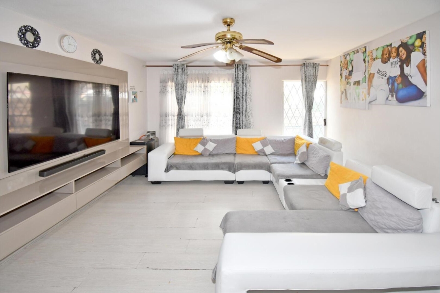 3 Bedroom Property for Sale in Vorna Valley Gauteng